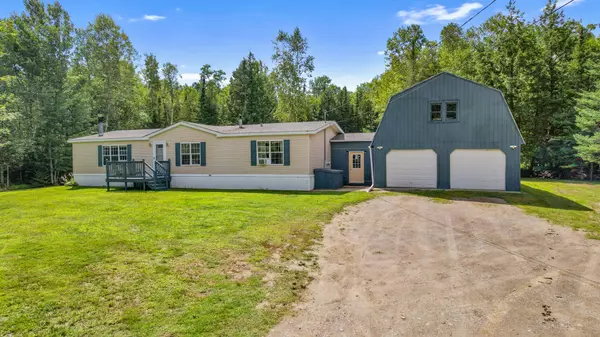 Kenduskeag, ME 04450,469 Townhouse RD
