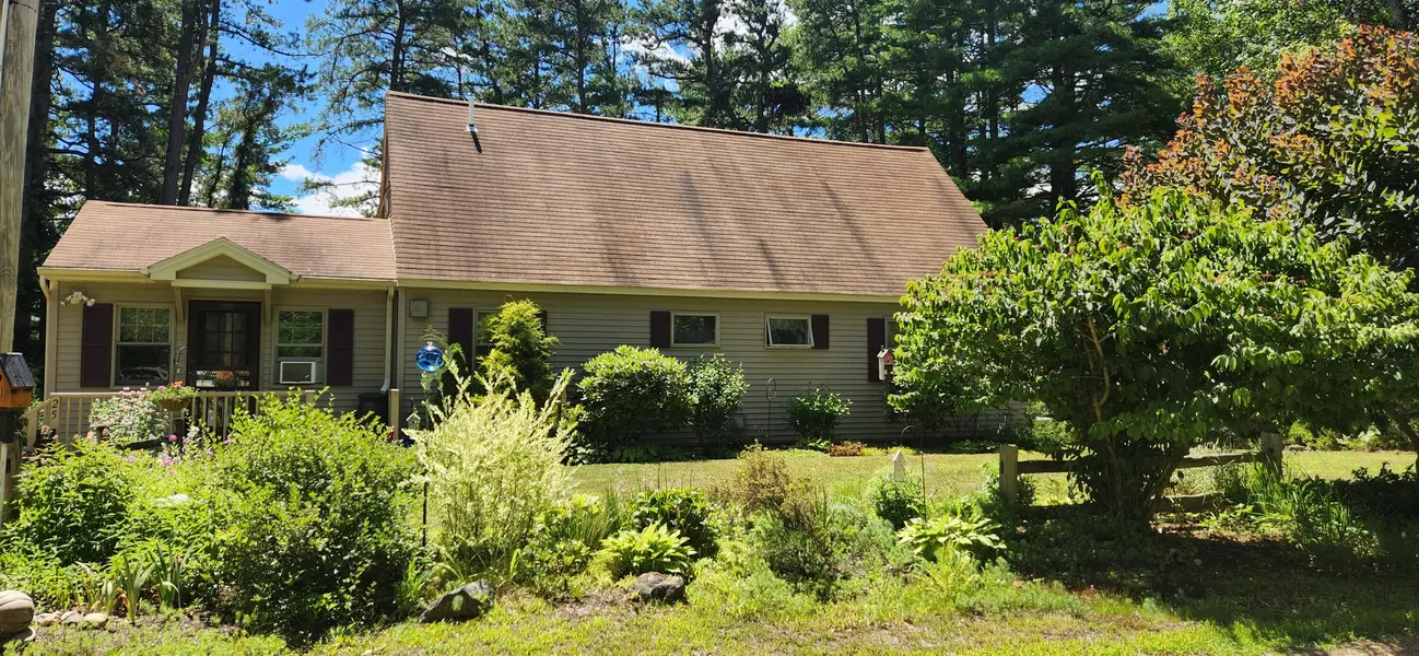 25 Siddall RD, Sanford, ME 04073