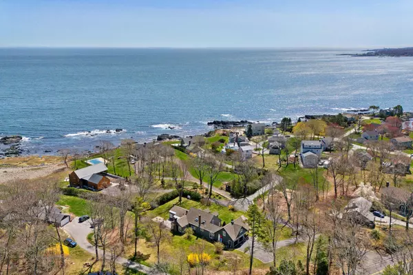 Cape Elizabeth, ME 04107,2 Tides Edge RD