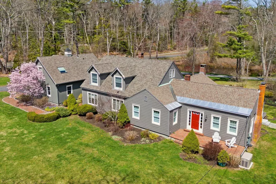 2 Tides Edge RD, Cape Elizabeth, ME 04107