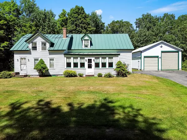 82 Quaker Hill RD, Albion, ME 04910