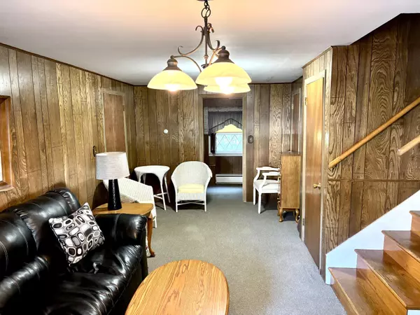 Millinocket, ME 04462,35 Canyon DR