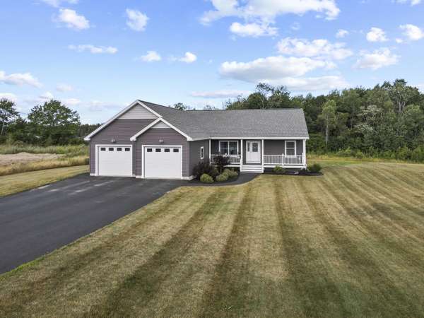 204 Edenfield DR, Hermon, ME 04401