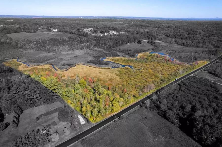 00 Meadow RD, Hampden, ME 04444