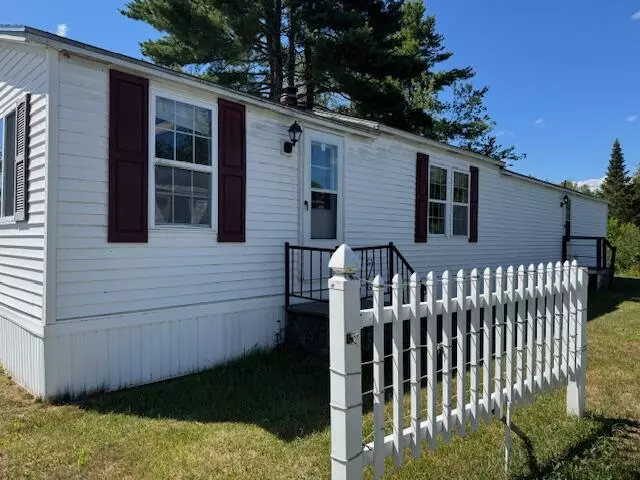 67 Windsor DR, Westbrook, ME 04092