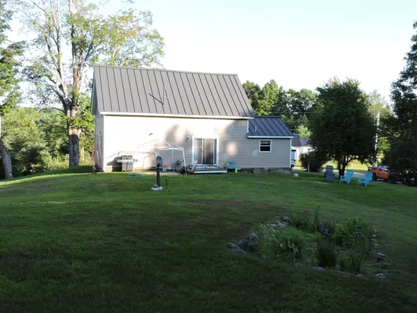 Sidney, ME 04330,124 Mills RD