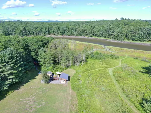 Warren, ME 04864,102 Back Meadow DR