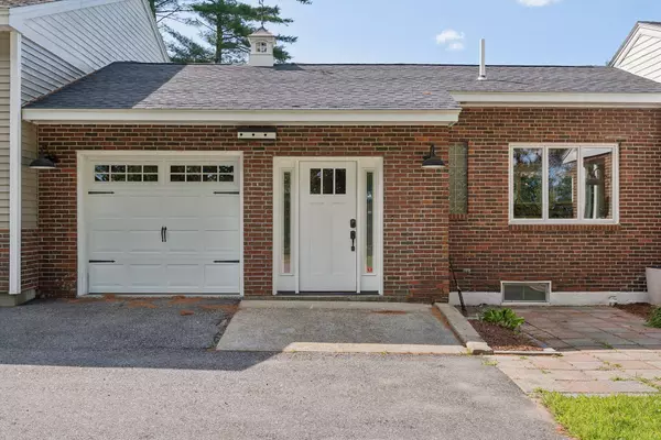 Gray, ME 04039,2 Mayall RD