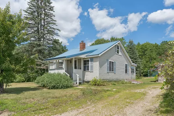 607 Ossipee TRL, Porter, ME 04068