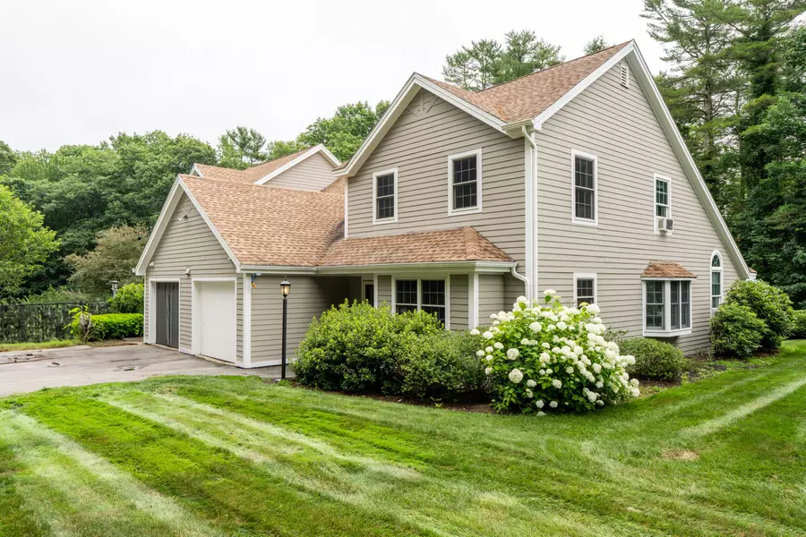 24 Meadow LN #24, Freeport, ME 04032