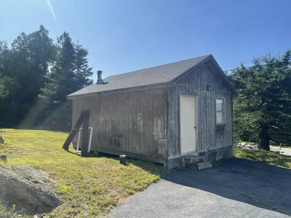 Deer Isle, ME 04627,183 Blastow Cove RD