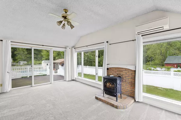 Eliot, ME 03903,8 Sherwood DR