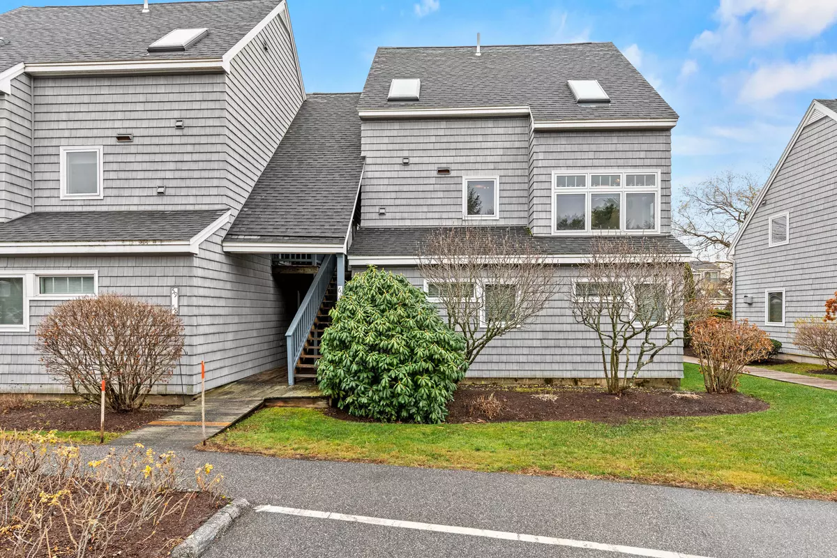 Old Orchard Beach, ME 04064,146 W Grand AVE #61