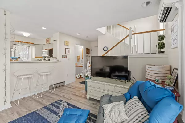 Old Orchard Beach, ME 04064,146 W Grand AVE #61