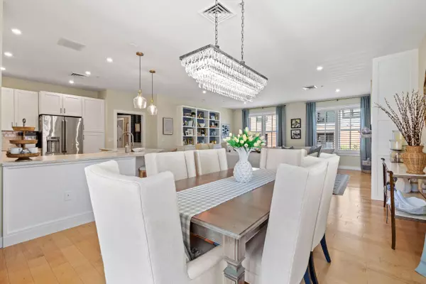 Portland, ME 04101,15 Middle ST #308