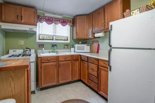 Raymond, ME 04071,20 Haskell AVE