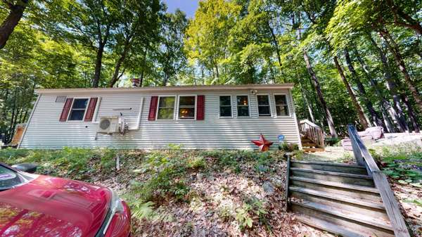 63 Standpipe RD, Mechanic Falls, ME 04256