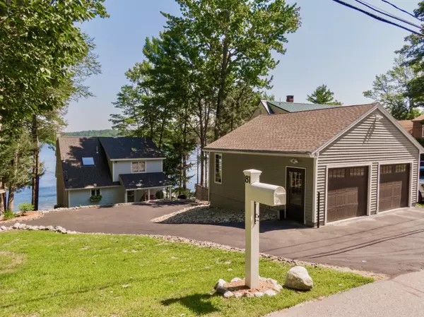 Standish, ME 04084,81 Whites Point RD