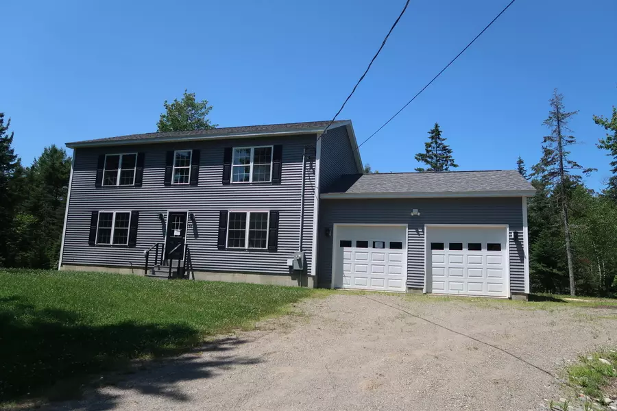 65 Snowberry LN, Palermo, ME 04354