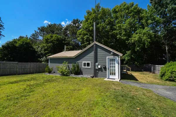 304 N Main ST, Pittsfield, ME 04967