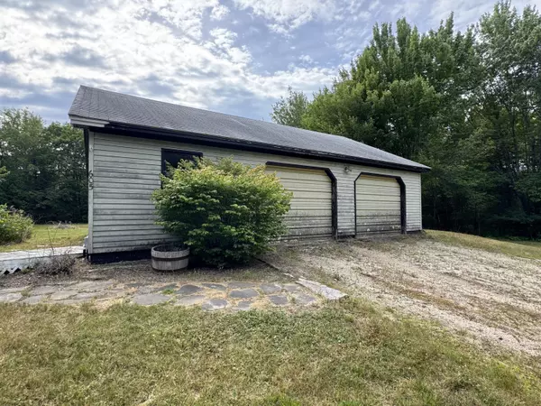 Penobscot, ME 04476,605 Southern Bay RD