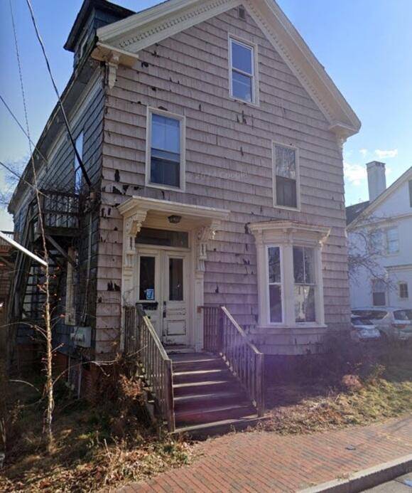 10 Walker ST, Portland, ME 04102