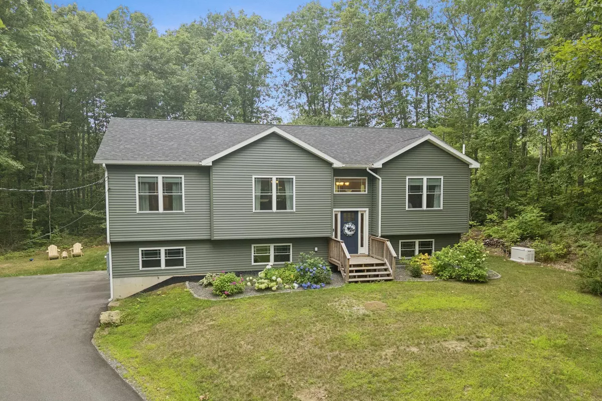 Sidney, ME 04330,30 St. Pierre DR