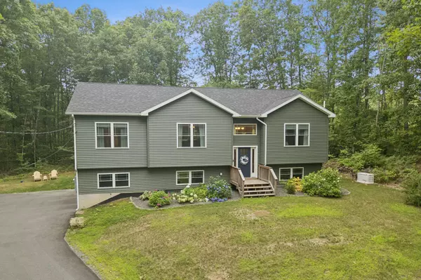 30 St. Pierre DR, Sidney, ME 04330