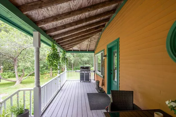 Warren, ME 04864,478 Carroll RD