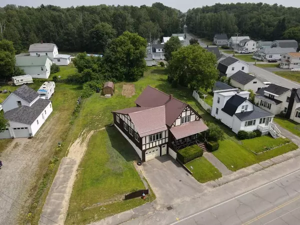 Millinocket, ME 04462,67 Medway RD