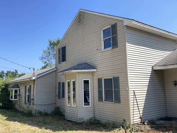 33 South Pleasant ST, Bowdoinham, ME 04008