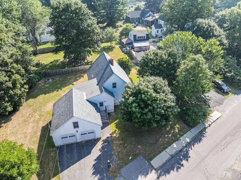 4 Jewett AVE, South Berwick, ME 03908