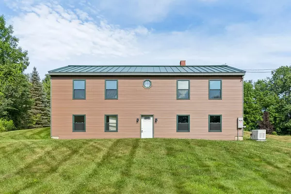 Hallowell, ME 04347,76 Smith RD