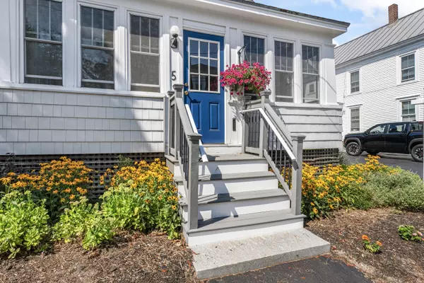 Brunswick, ME 04011,5 Franklin ST