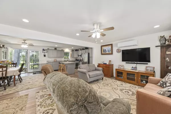 Hope, ME 04847,63 Highfield RD