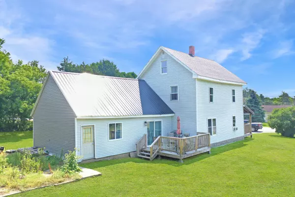 Presque Isle, ME 04769,188 Reach RD