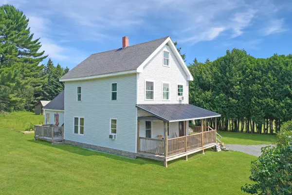 Presque Isle, ME 04769,188 Reach RD