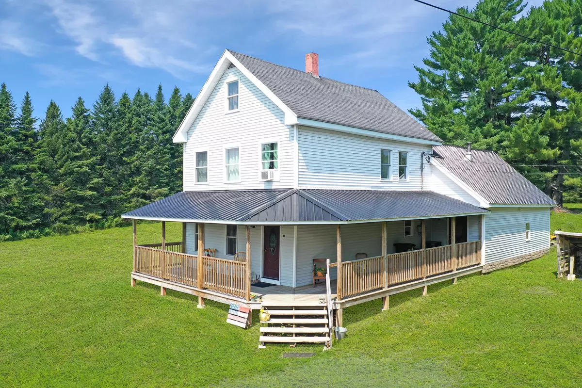 Presque Isle, ME 04769,188 Reach RD