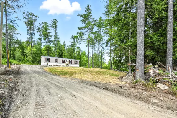 Oakland, ME 04963,10 New England AVE