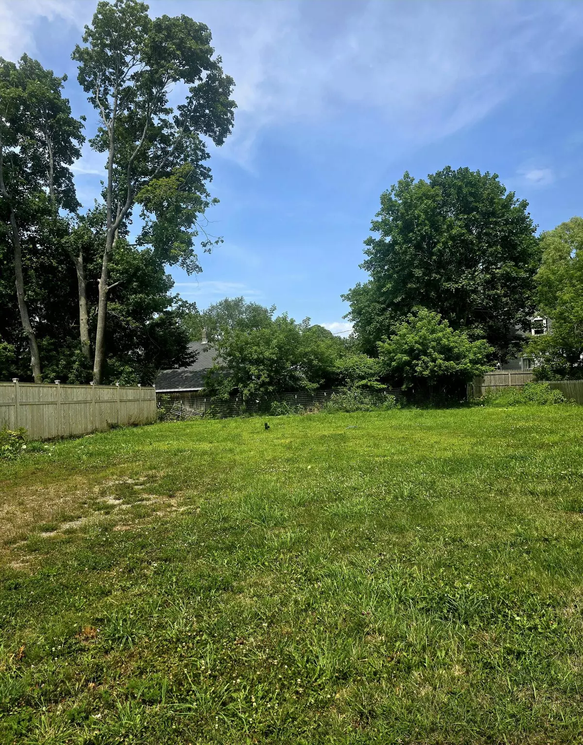 Rockland, ME 04841,22 Crescent ST