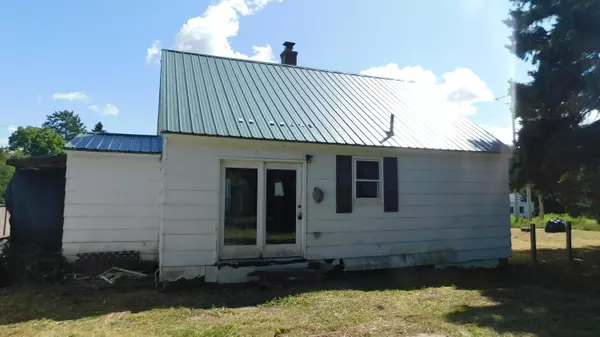 New Sweden, ME 04762,448 Station RD
