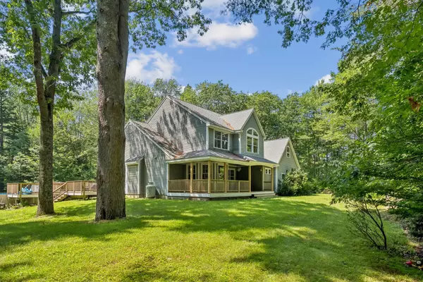 Freeport, ME 04032,10 Windsor Post RD