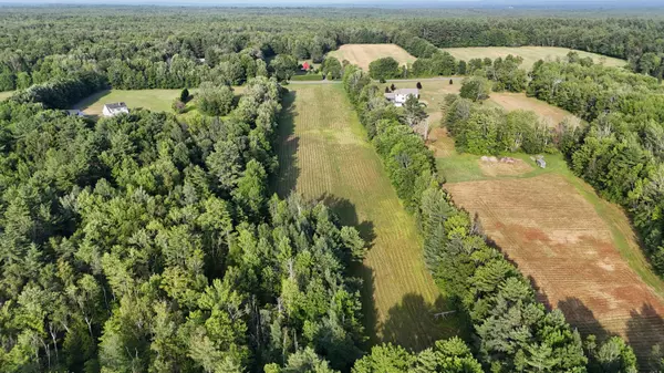 Pittsfield, ME 04967,818 Higgins RD