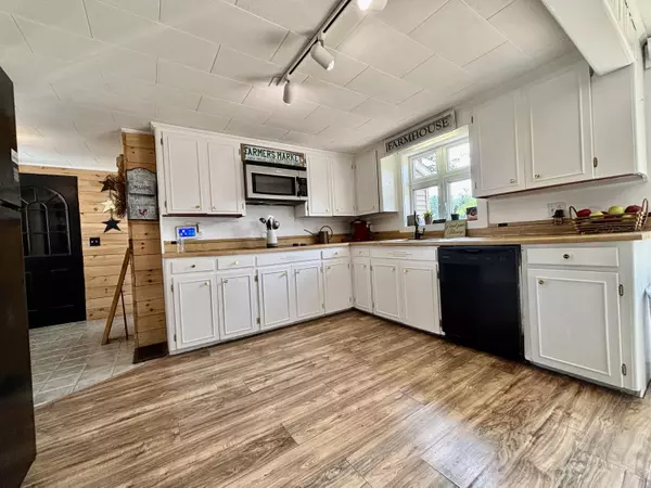 Lisbon, ME 04250,57 Upland RD