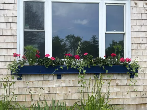 South Thomaston, ME 04858,391 Waterman Beach RD