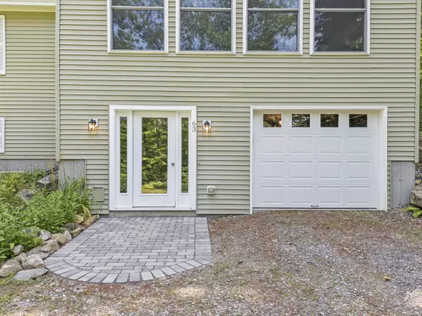 Raymond, ME 04071,63 Hancock RD