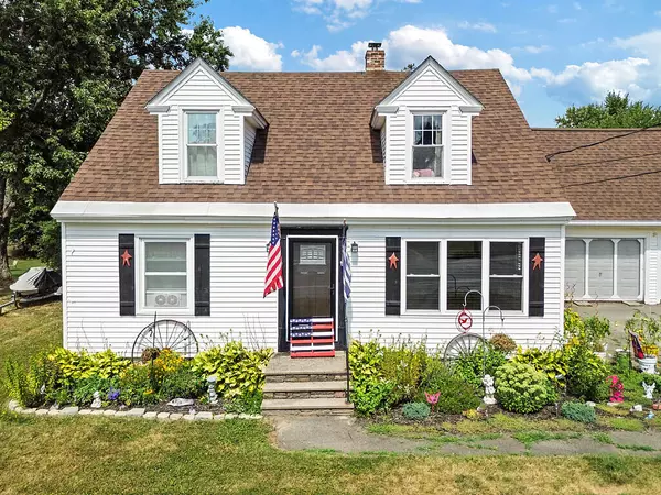 144 Clinton AVE, Winslow, ME 04901