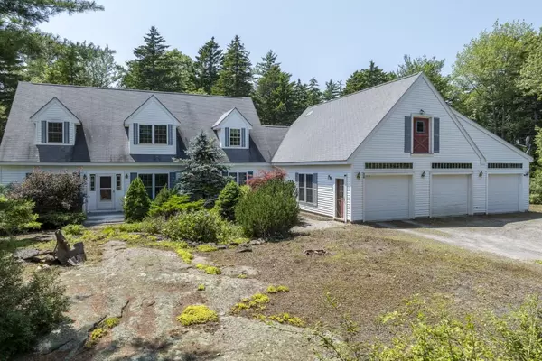 Boothbay Harbor, ME 04538,14 Moffat LN