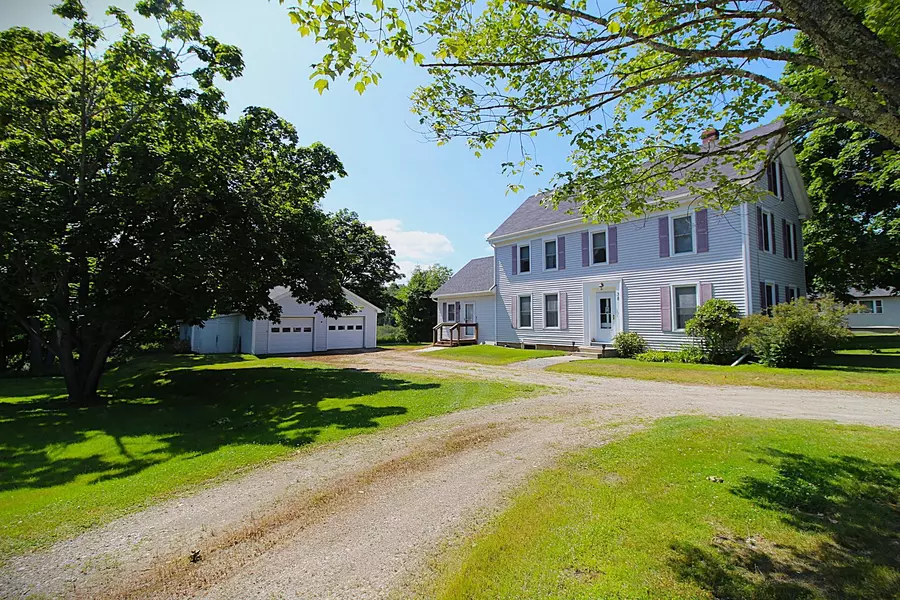 38 Mount Ephraim RD, Searsport, ME 04974