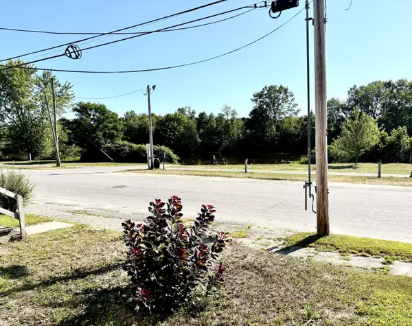 Millinocket, ME 04462,64 Congress ST